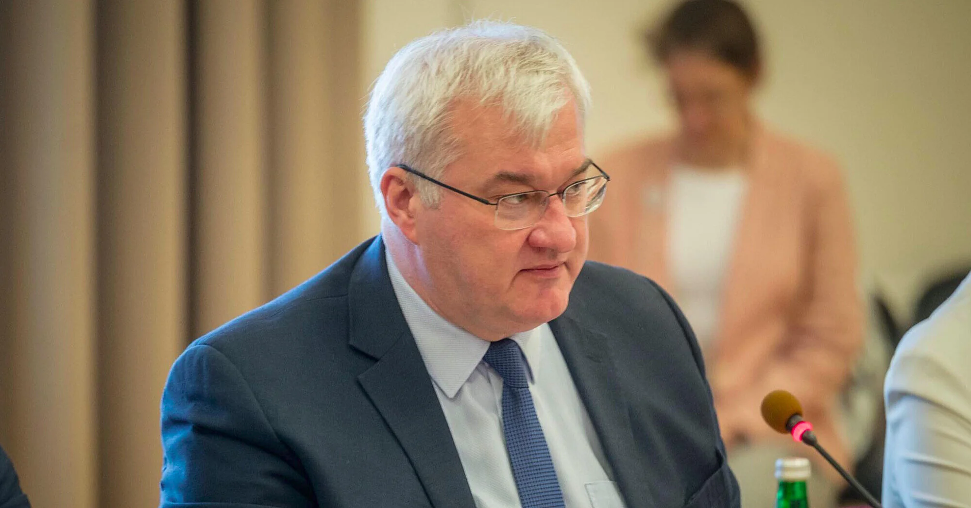 Сибіга відкинув Шредера як переговірника та висміяв вибір Кремля