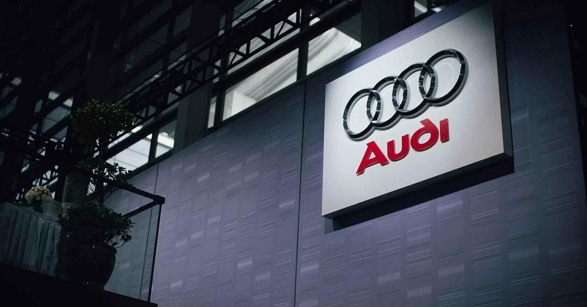 Мито коштувало Audi €1,2 млрд: компанія змінює стратегію — які переваги вона вбачає у будівництві першого заводу в США